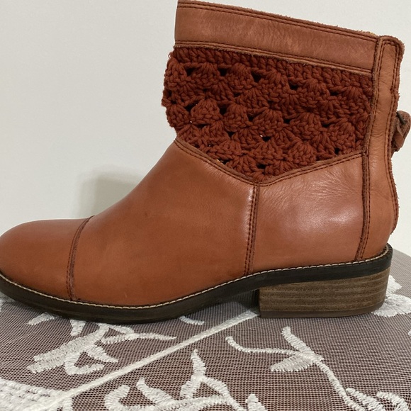 Boho Leather and Crochet Boots - Picture 6 of 9